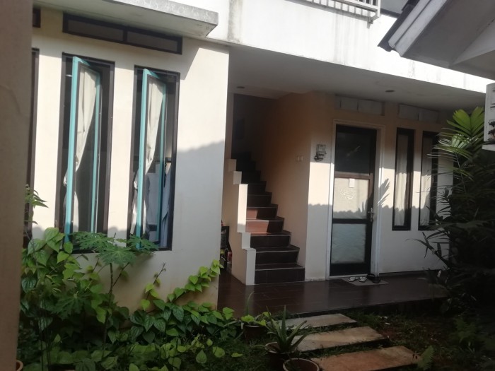 Rumah Kost Aktif Fully Furnished Dijual di Taman Sentosa Cikarang